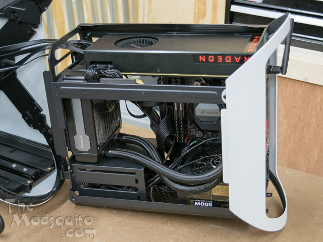 Bit_Fenix_Portal_Watercooled_03.jpg