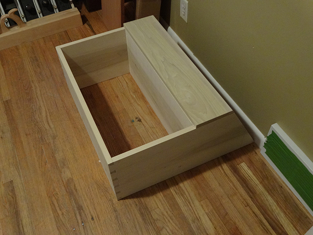 Mosquito_Dutch_Tool_Chest_DSC03018-W640.JPG