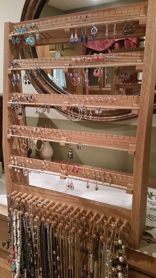 Mosquito_Earring_Rack_Finished_02-W640.jpg