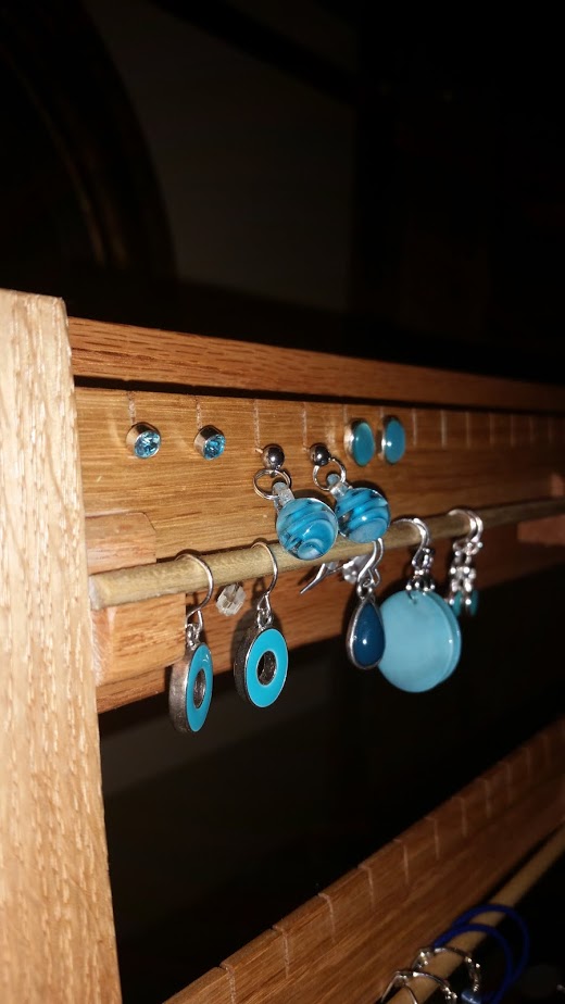 Mosquito_Earring_Rack_Finished_05-W640.jpg