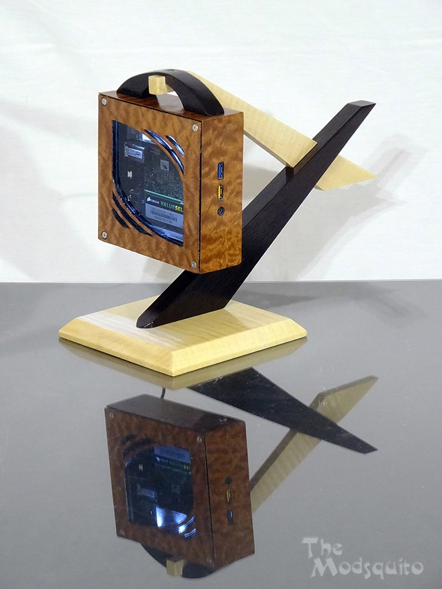 Mosquito_Hanging_in_the_balance_Intel_NUC_bit-tech_14.jpg