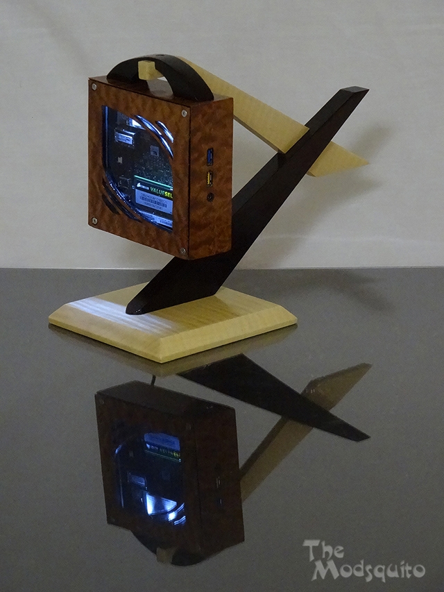 Mosquito_Hanging_in_the_balance_Intel_NUC_bit-tech_18.jpg