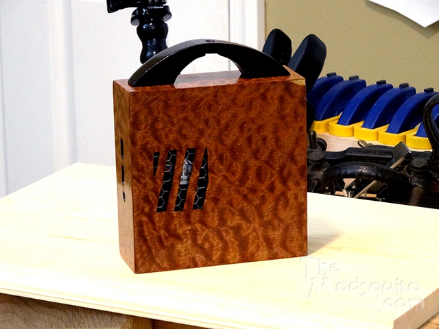 Mosquito_Hanging_in_the_balance_Intel_NUC_bit-tech_modzoo_DSC03537.jpg