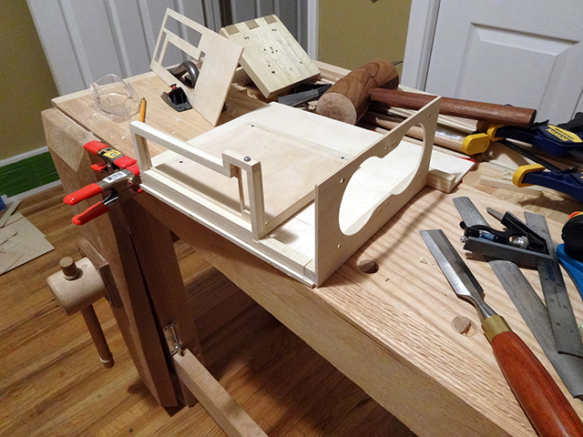 Mini_Watercooled_HTPC_modsquito_wood_scratch_build_DSC02287-W640.JPG