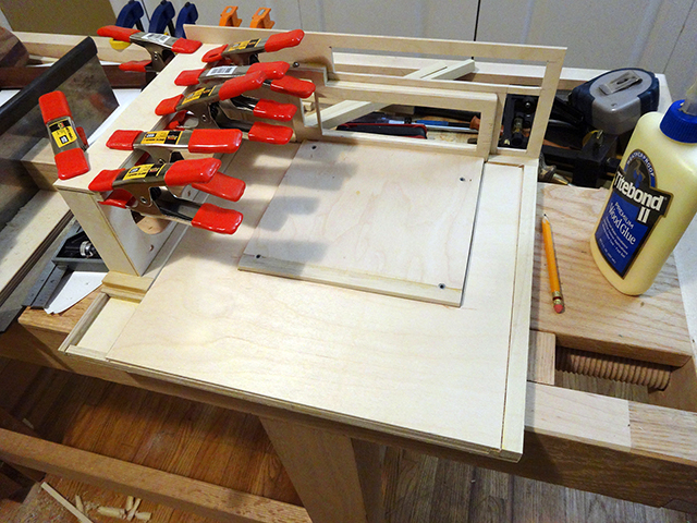 Mini_Watercooled_HTPC_modsquito_wood_scratch_build_DSC02295-W640.JPG
