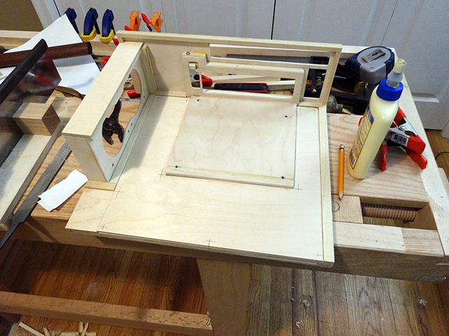 Mini_Watercooled_HTPC_modsquito_wood_scratch_build_DSC02297-W640.JPG