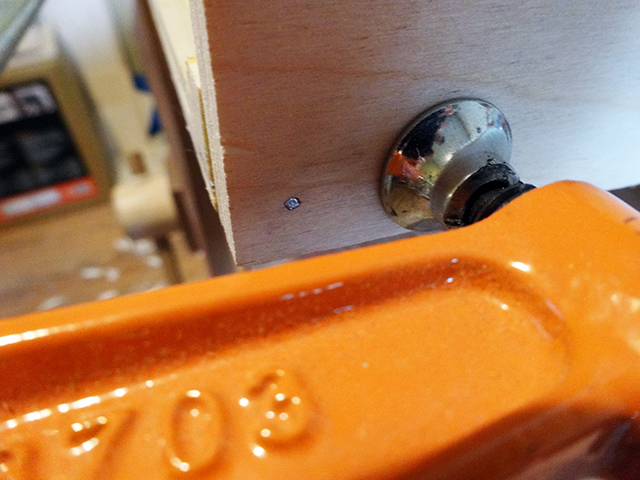Mini_Watercooled_HTPC_modsquito_wood_scratch_build_DSC02306-W640.JPG