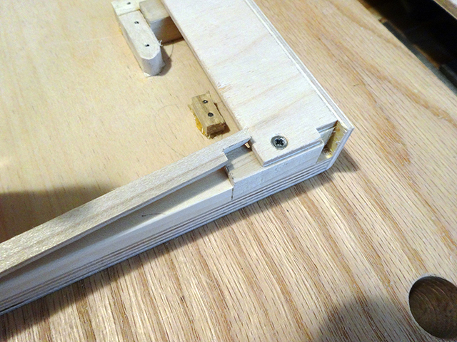 Mini_Watercooled_HTPC_modsquito_wood_scratch_build_DSC02416-W640.JPG