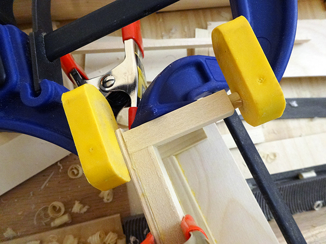 Mini_Watercooled_HTPC_modsquito_wood_scratch_build_DSC02439-W640.JPG
