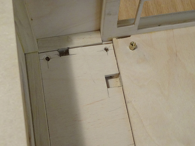 Mini_Watercooled_HTPC_modsquito_wood_scratch_build_DSC02441-W640.JPG