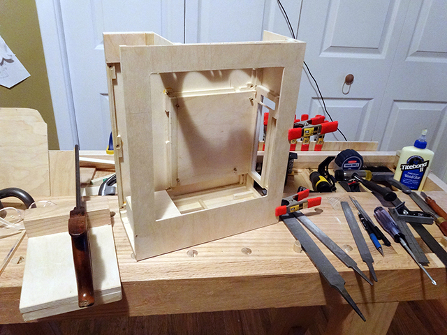 Mini_Watercooled_HTPC_modsquito_wood_scratch_build_DSC02454-W640.JPG