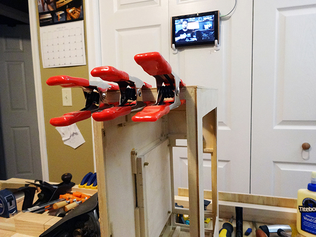 Mini_Watercooled_HTPC_modsquito_wood_scratch_build_DSC02460-W640.JPG