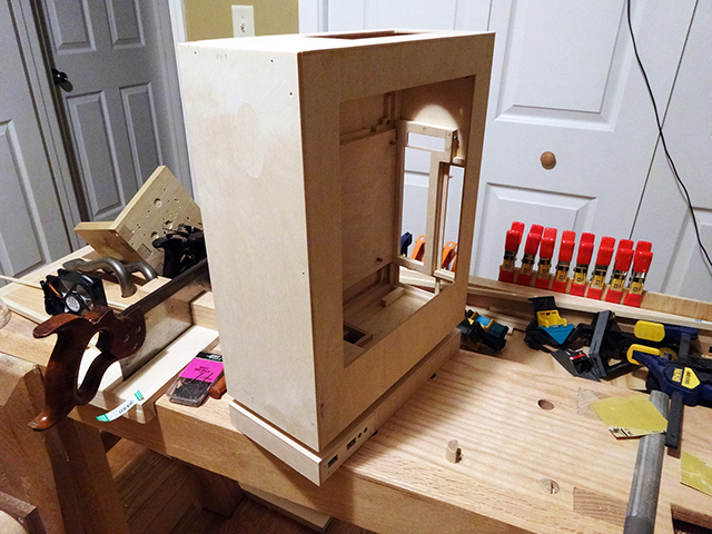 Mini_Watercooled_HTPC_modsquito_wood_scratch_build_DSC02489-W640.JPG