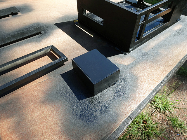Mini_Watercooled_HTPC_modsquito_wood_scratch_build_DSC02503-W640.JPG
