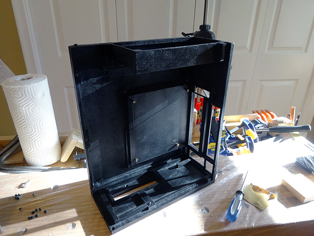 Mini_Watercooled_HTPC_modsquito_wood_scratch_build_DSC02508-W640.JPG