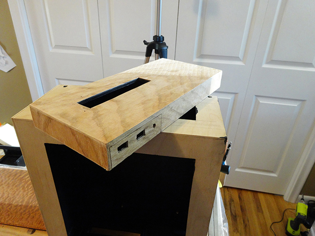 Mini_Watercooled_HTPC_modsquito_wood_scratch_build_DSC02510-W640.JPG
