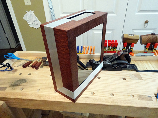 Mini_Watercooled_HTPC_modsquito_wood_scratch_build_DSC02574-W640.JPG