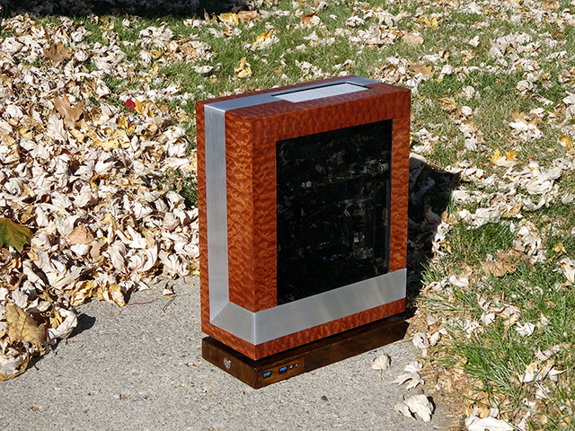 Mini_Watercooled_HTPC_modsquito_wood_scratch_build_DSC02845-W640.JPG