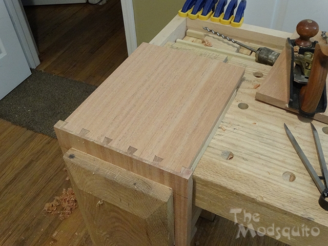 Mosquito_Victorian_Wooden_Desktop_G.Skill_DSC03377.JPG