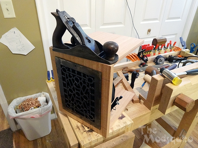 Mosquito_Victorian_Wooden_Desktop_G.Skill_DSC03390.JPG