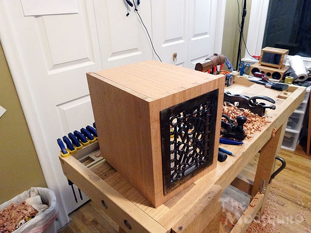 Mosquito_Victorian_Wooden_Desktop_G.Skill_DSC03395.JPG