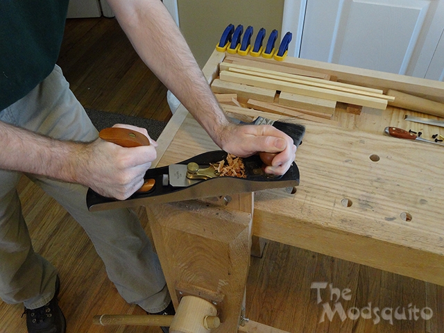 Mosquito_Victorian_Wooden_Desktop_G.Skill_DSC03663.jpg