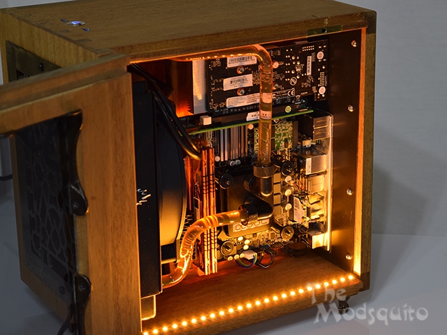 Mosquito_Victorian_Wooden_Desktop_G.Skill_DSC_0171.jpg