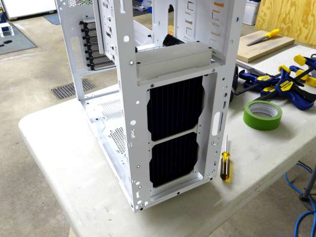 Mosquito_NZXT_H230_PrimoChill_LRT_Liquid_DSC00261-W640.jpg