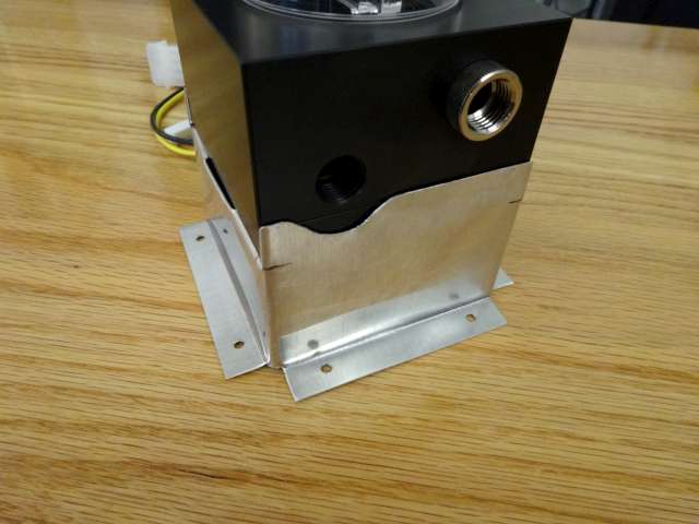 Mosquito_NZXT_H230_PrimoChill_LRT_Liquid_DSC00311-W640.jpg