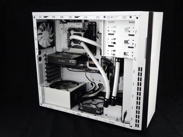 Mosquito_NZXT_H230_PrimoChill_LRT_Liquid_DSC00478-W640.JPG
