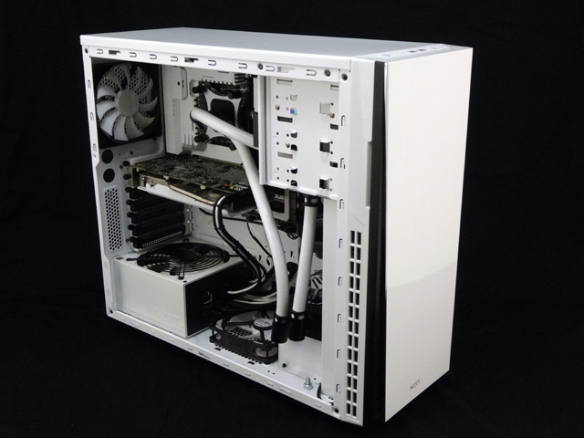 Mosquito_NZXT_H230_PrimoChill_LRT_Liquid_DSC00671-W640.JPG