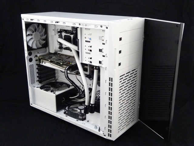 Mosquito_NZXT_H230_PrimoChill_LRT_Liquid_DSC00675-W640.JPG